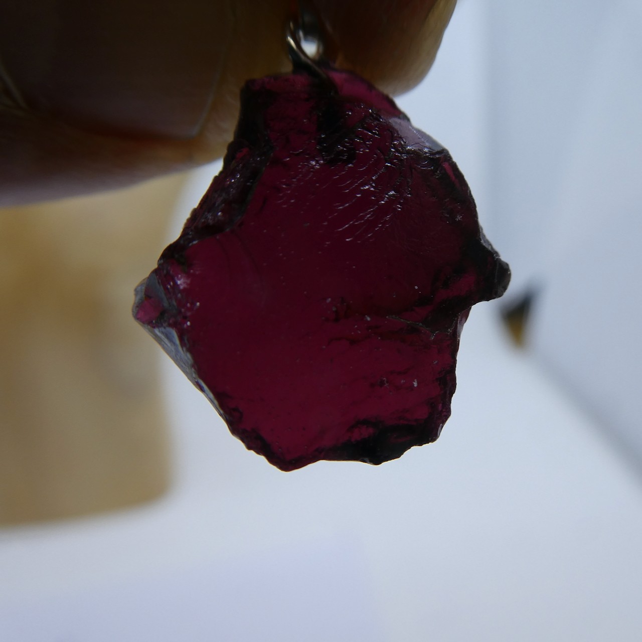 Almandin Granat Natur-Kristall-Anhänger