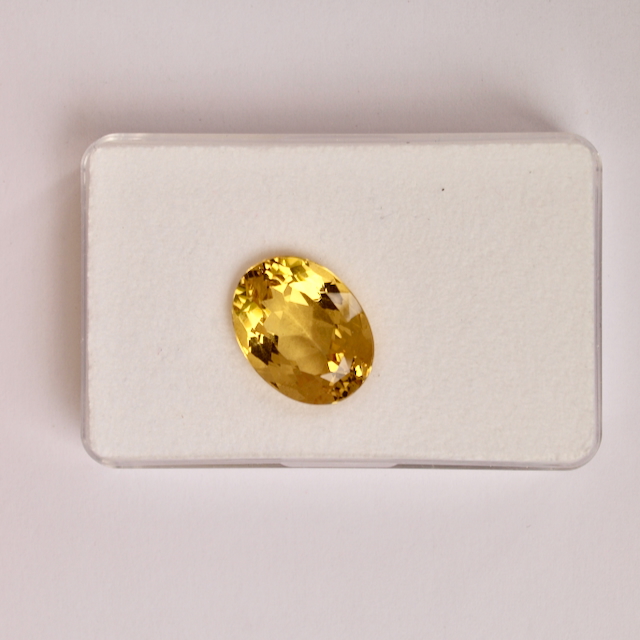 Goldberyll - Beryll gelb facettiert oval 17x13mm 