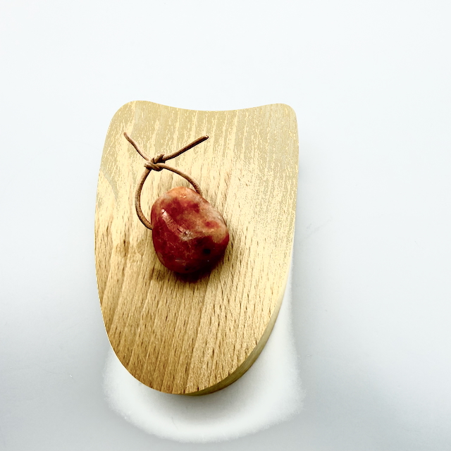 Sonnenstein Anhänger Trommelstein gebohrt