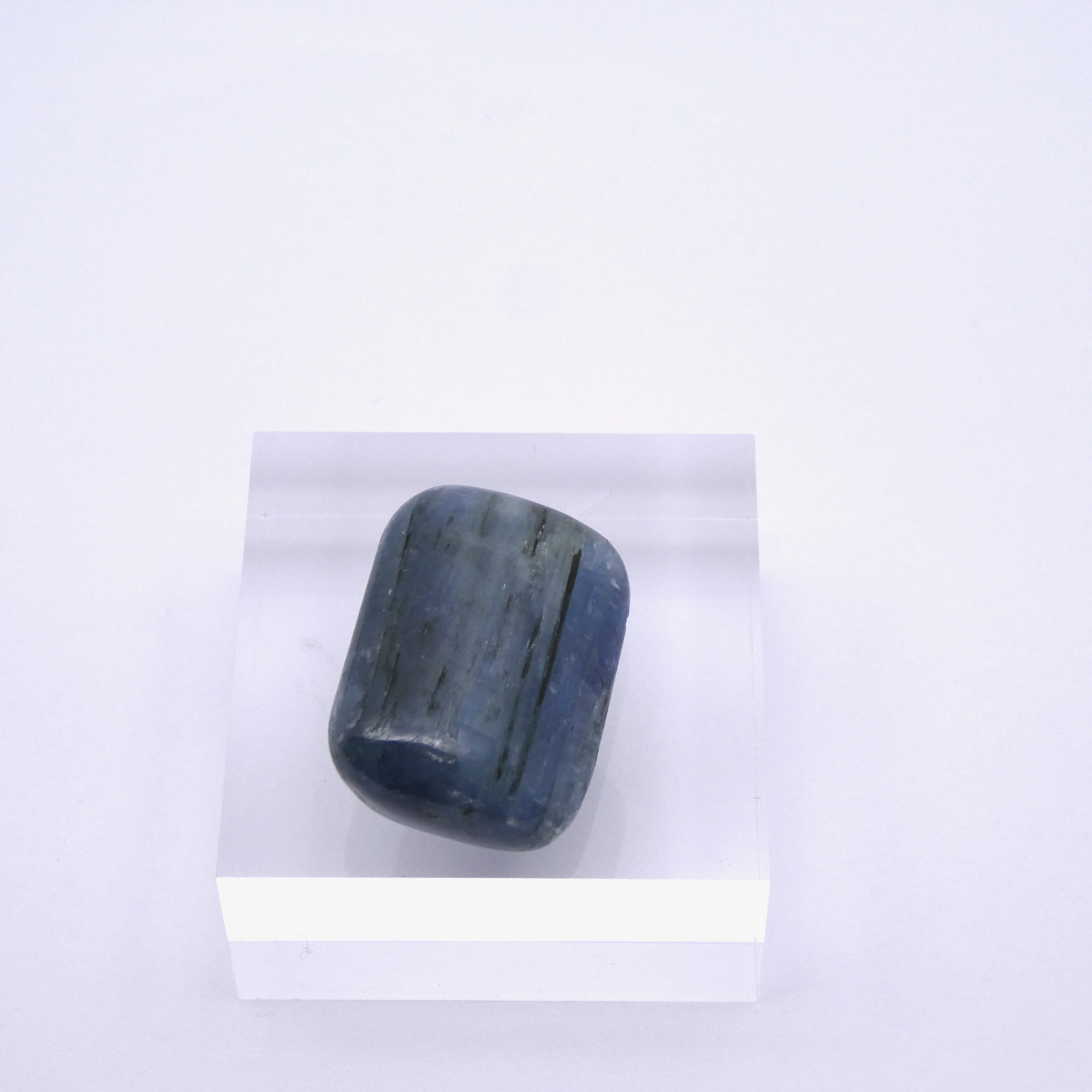 Disthen Cyanit Trommelstein Handschmeichler