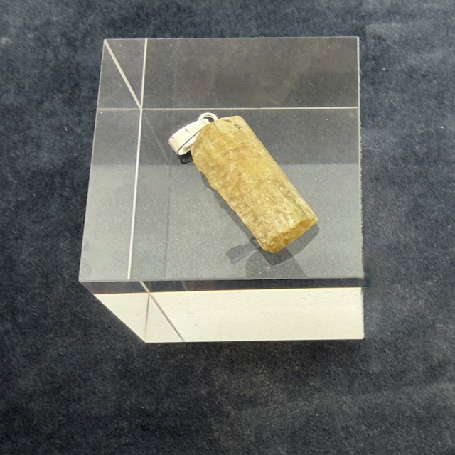 Beryll gelb - Goldberyll Natur Kristall Anhänger