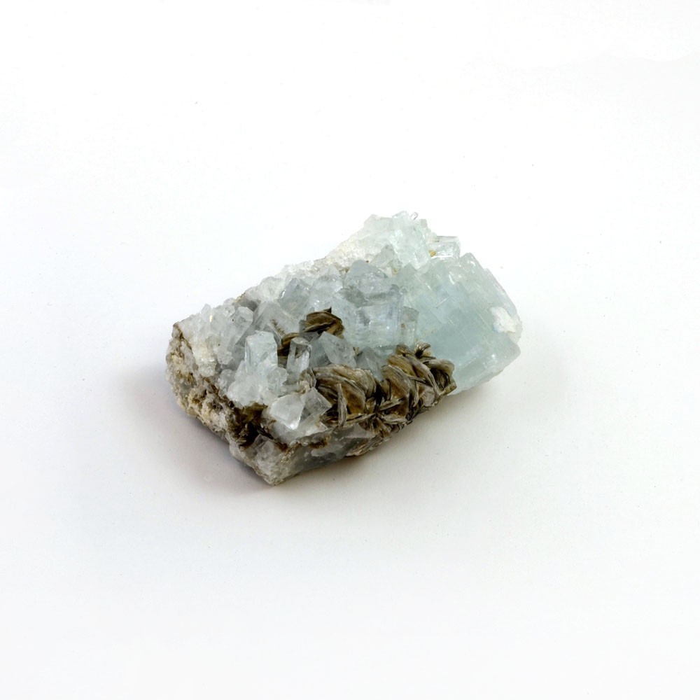 Aquamarin mit Muskovit Aquamarin mit Muskovit