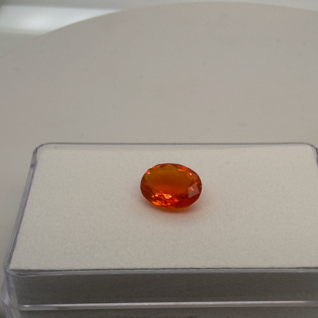 Feueropal facettiert 11x8mm oval