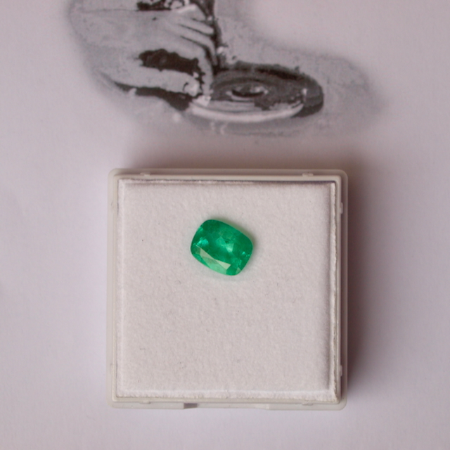 Smaragd facettiert cushion 1,98Karat