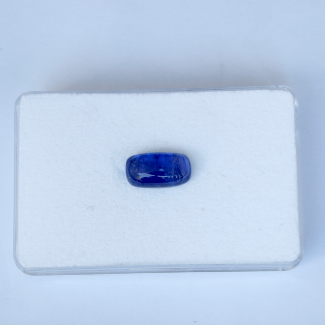 Tansanit Cabochon 4,5Karat Tansanit Cabochon 4,5Karat