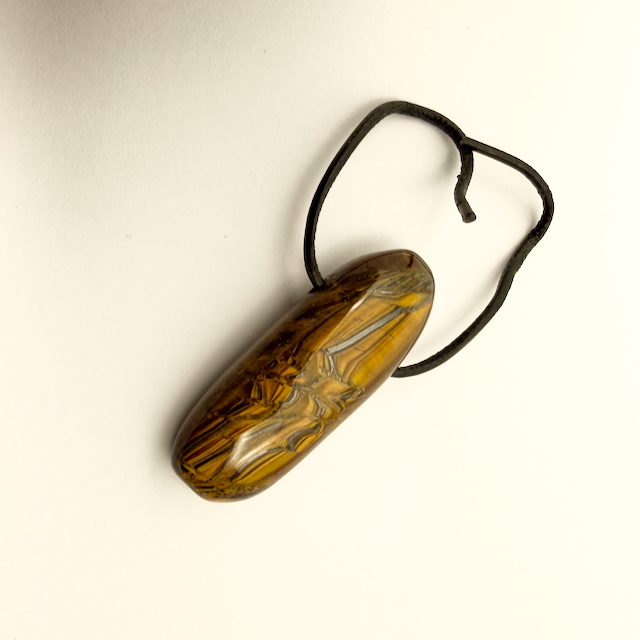 Tigerauge Anhänger Trommelstein