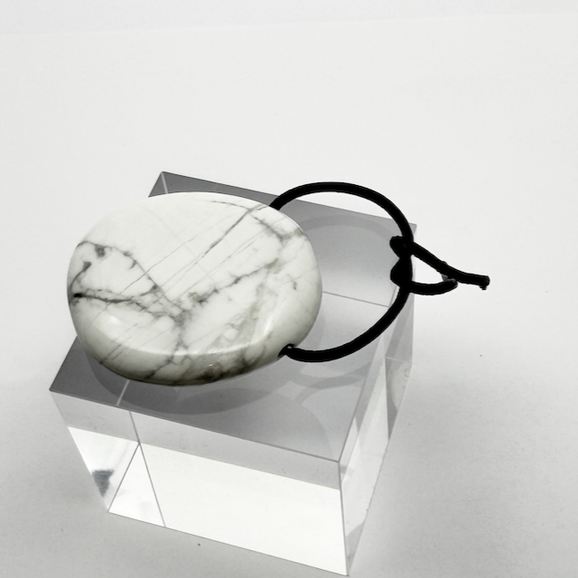 Magnesit Trommelstein Anhänger