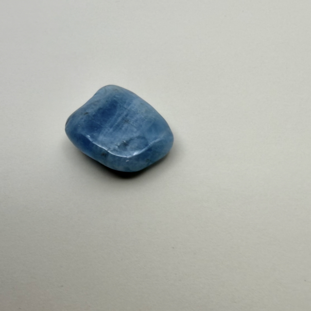 Aquamarin Trommelstein