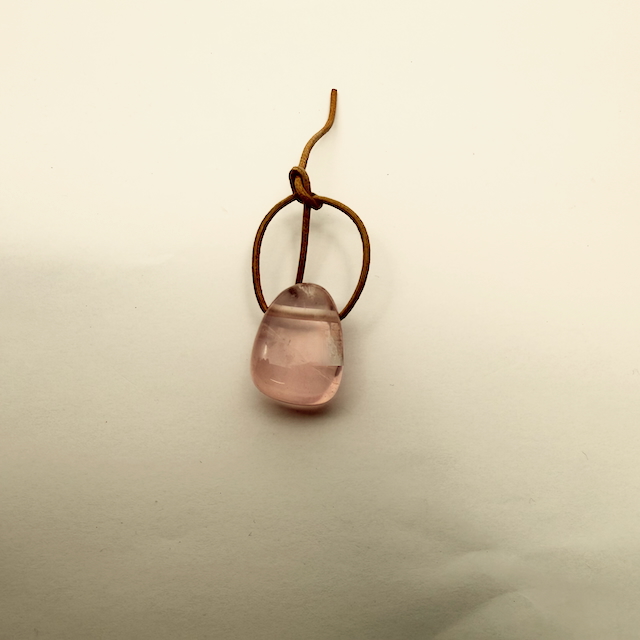 Rosenquarz Trommelstein Anhänger