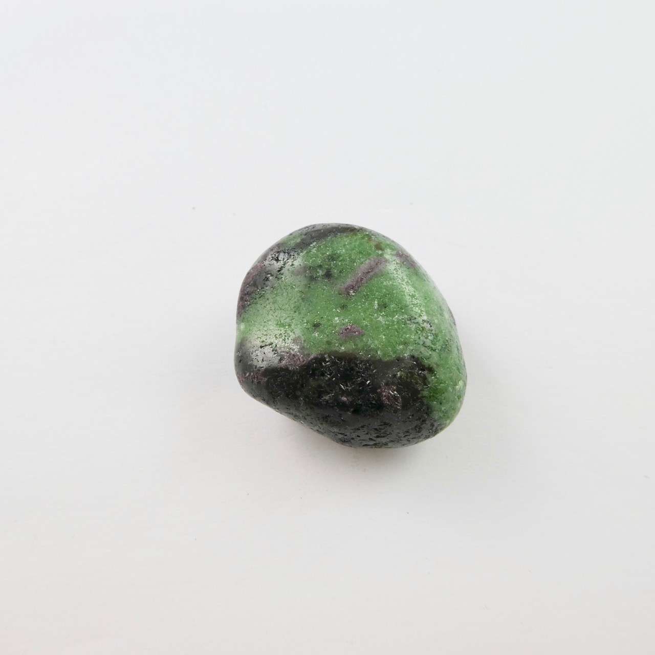 Zoisit-Rubin Anyolith Trommelstein