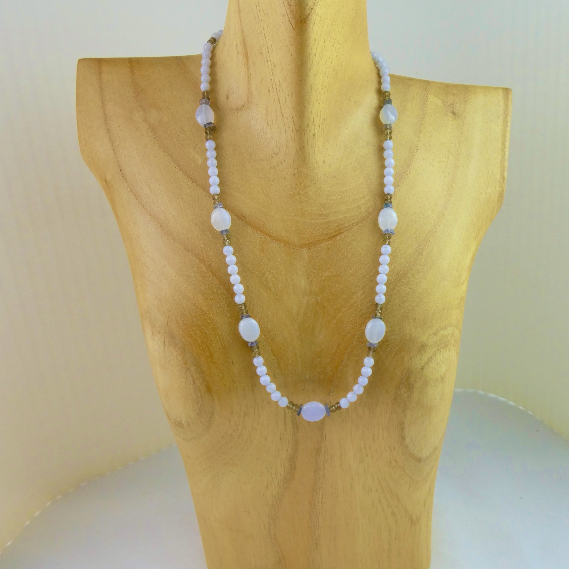 Iolith -Chalcedon - Rauchquarz -  Design Edelsteinkette