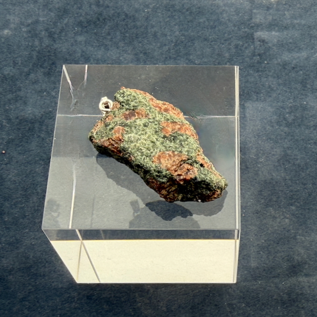 Eklogit Naturstein Anhänger