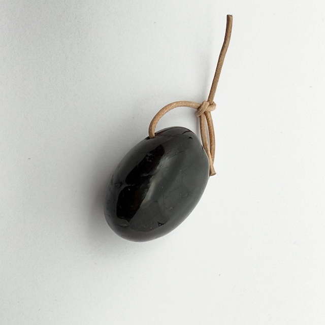 Schörl Turmalin schwarz Anhänger gebohrt