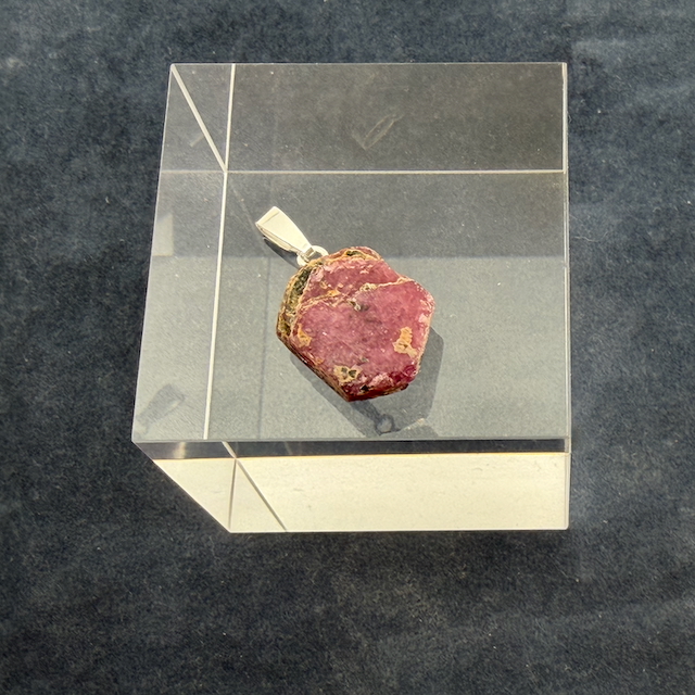Rubin Natur Kristall Anhänger