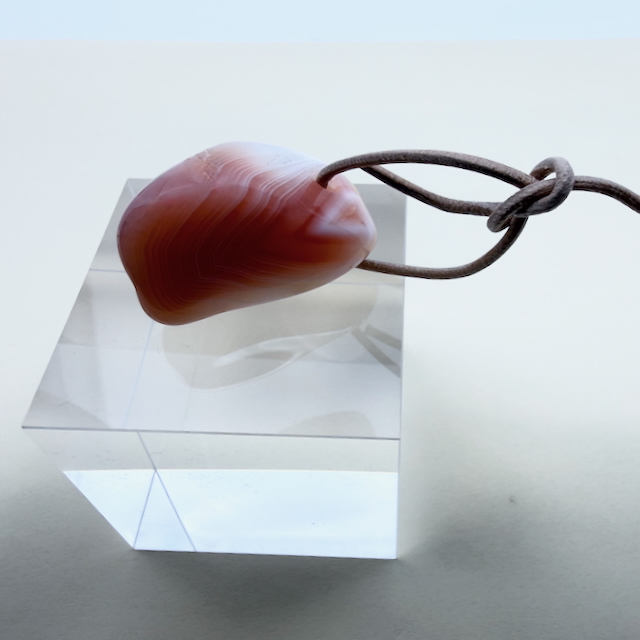 Achat rosa - Aprikosen Achat Trommelstein Anhänger