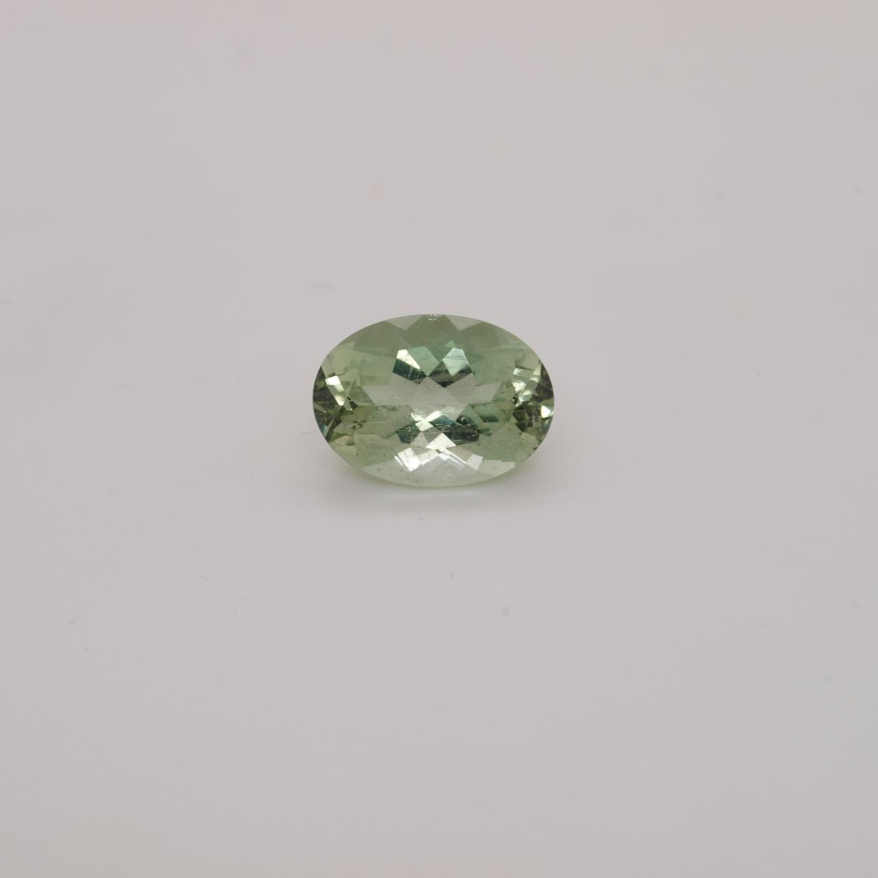 Beryll grün facettiert oval 14 x10mm