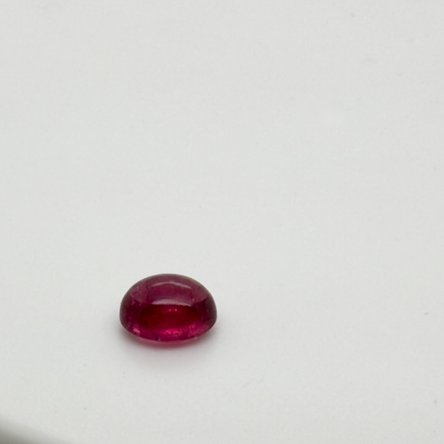 Turmalin rot - rosa pink Cabochon 2,3Karat