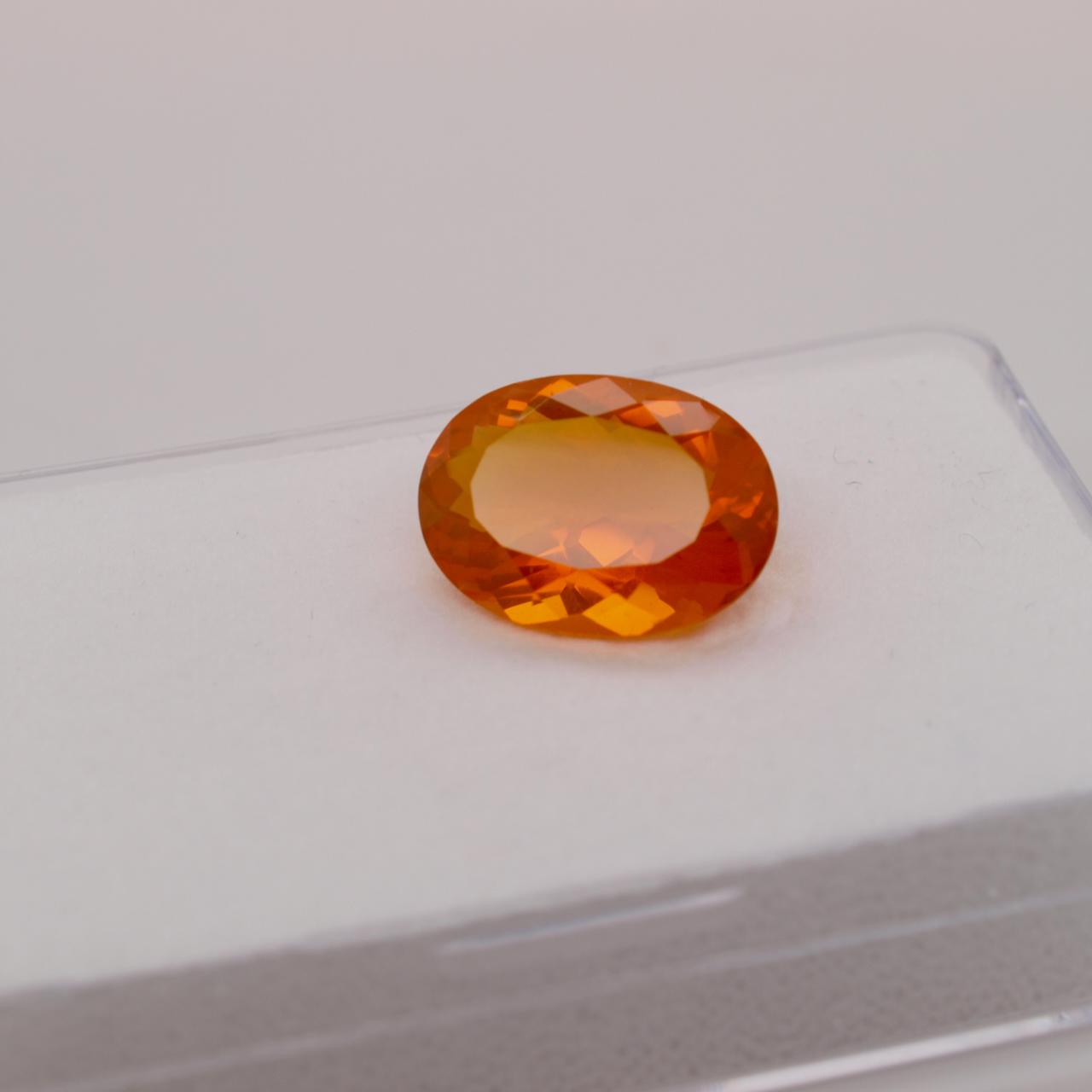 Feueropal facettiert oval 15x11mm