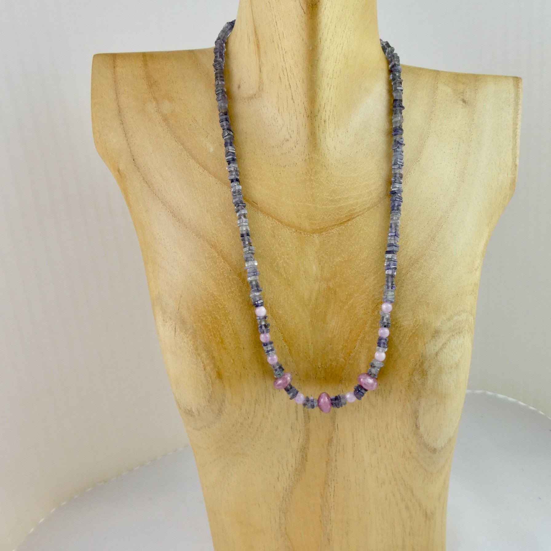 Iolith - Lepidolith - Kunzit Design Edelsteinkette