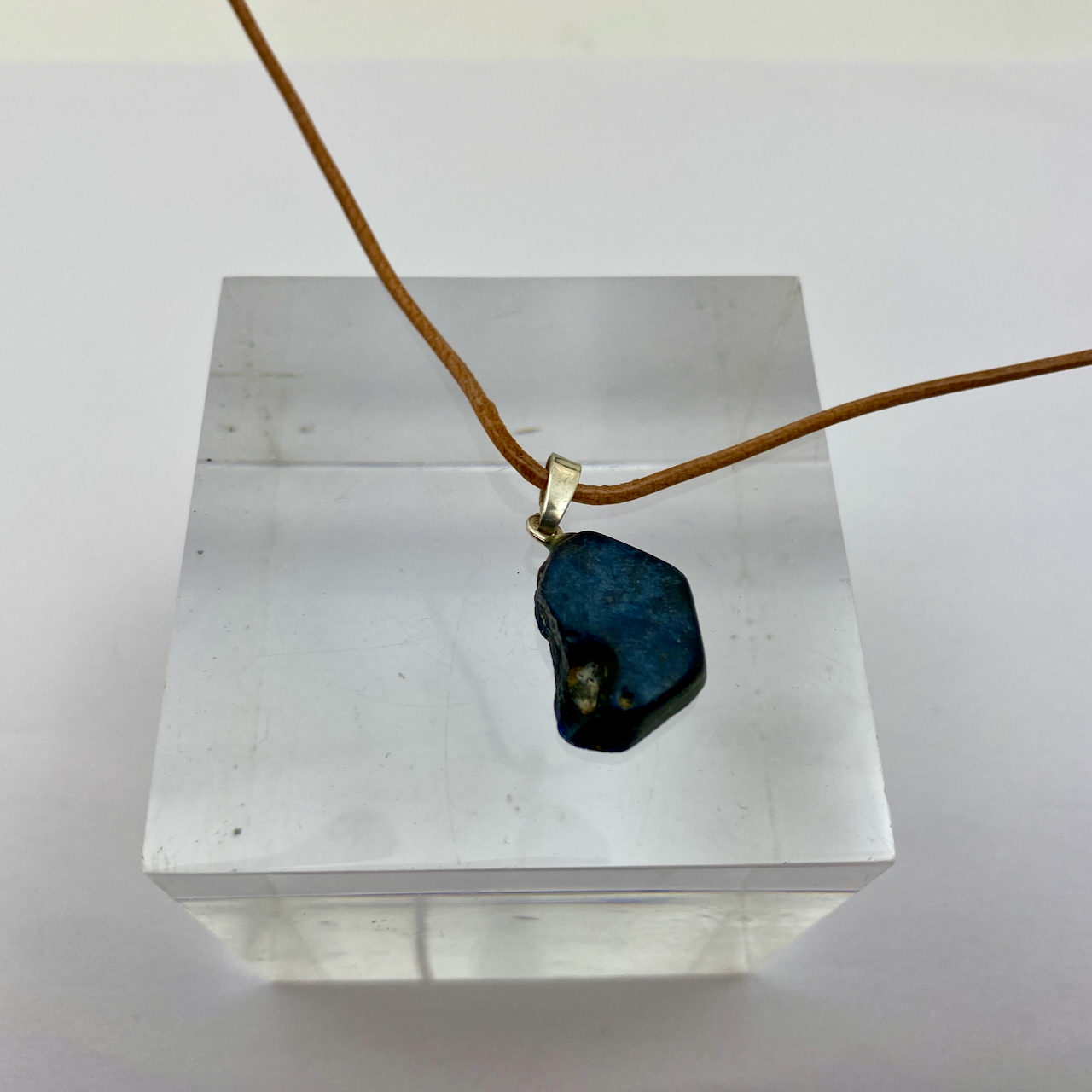 Safir Kristall -  Naturstein Anhänger Silber