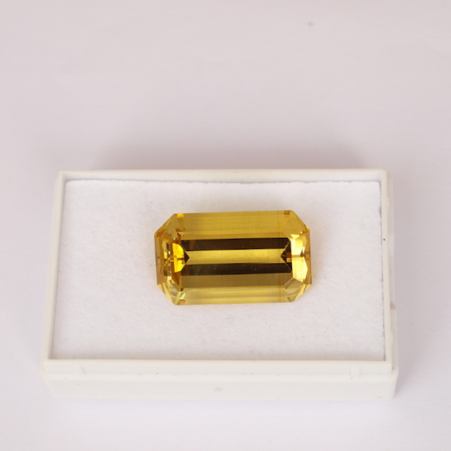 Goldberyll - Beryll gelb achteck facettiert 25x14mm