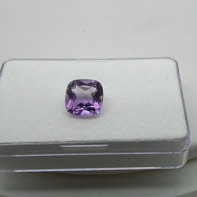 Amethyst facettiert cushion - antikform- 10mm