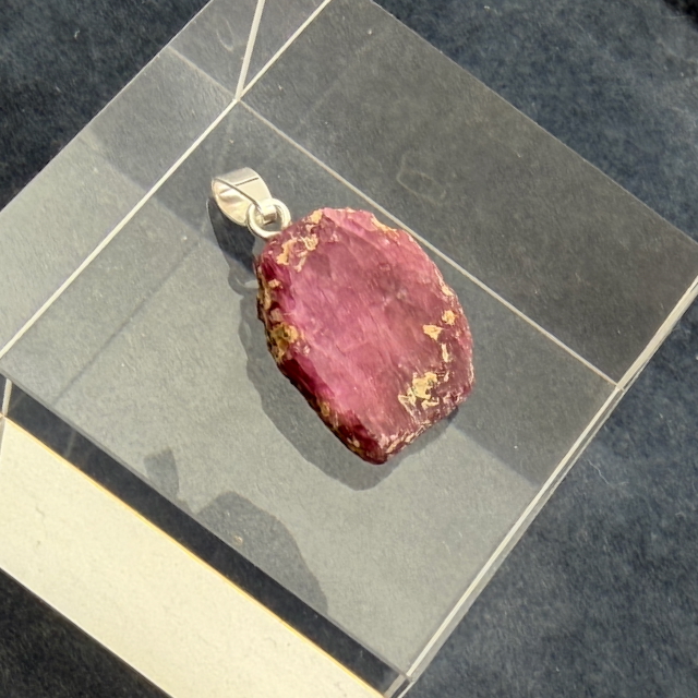 Rubin Natur Kristall Anhänger