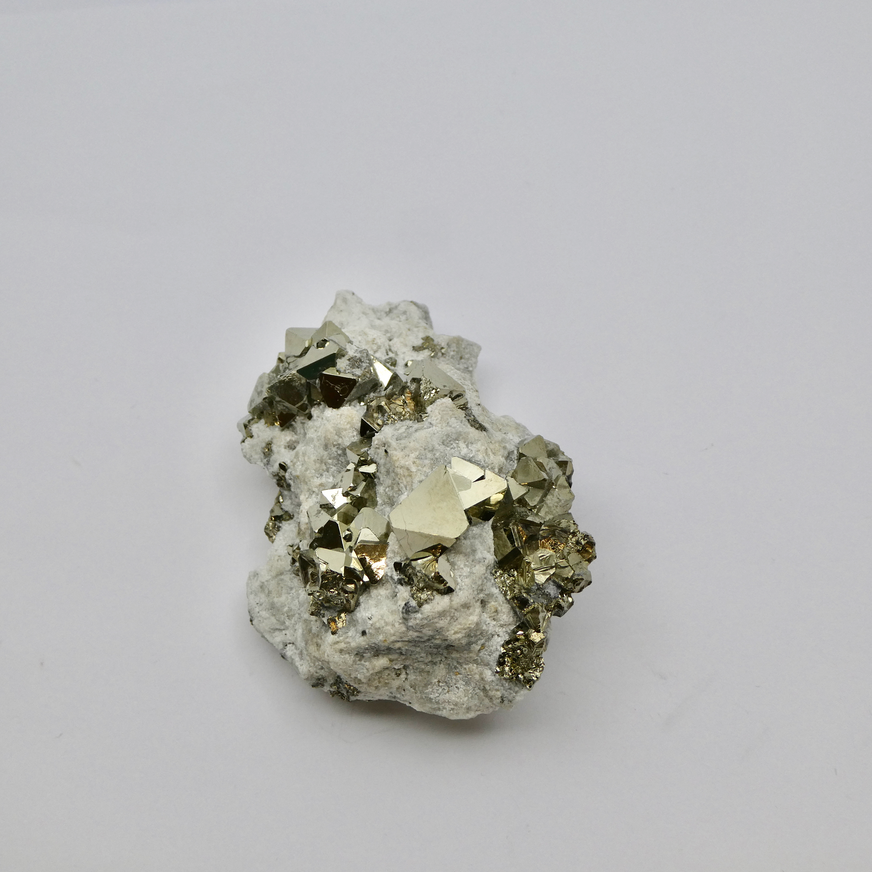 Pyrit Oktaeder Stufe Cluster Peru